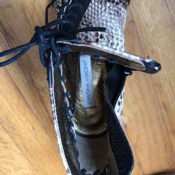 Stunning vintage Cynthia Vincent open toe booties!!! - Picture 6 of 8